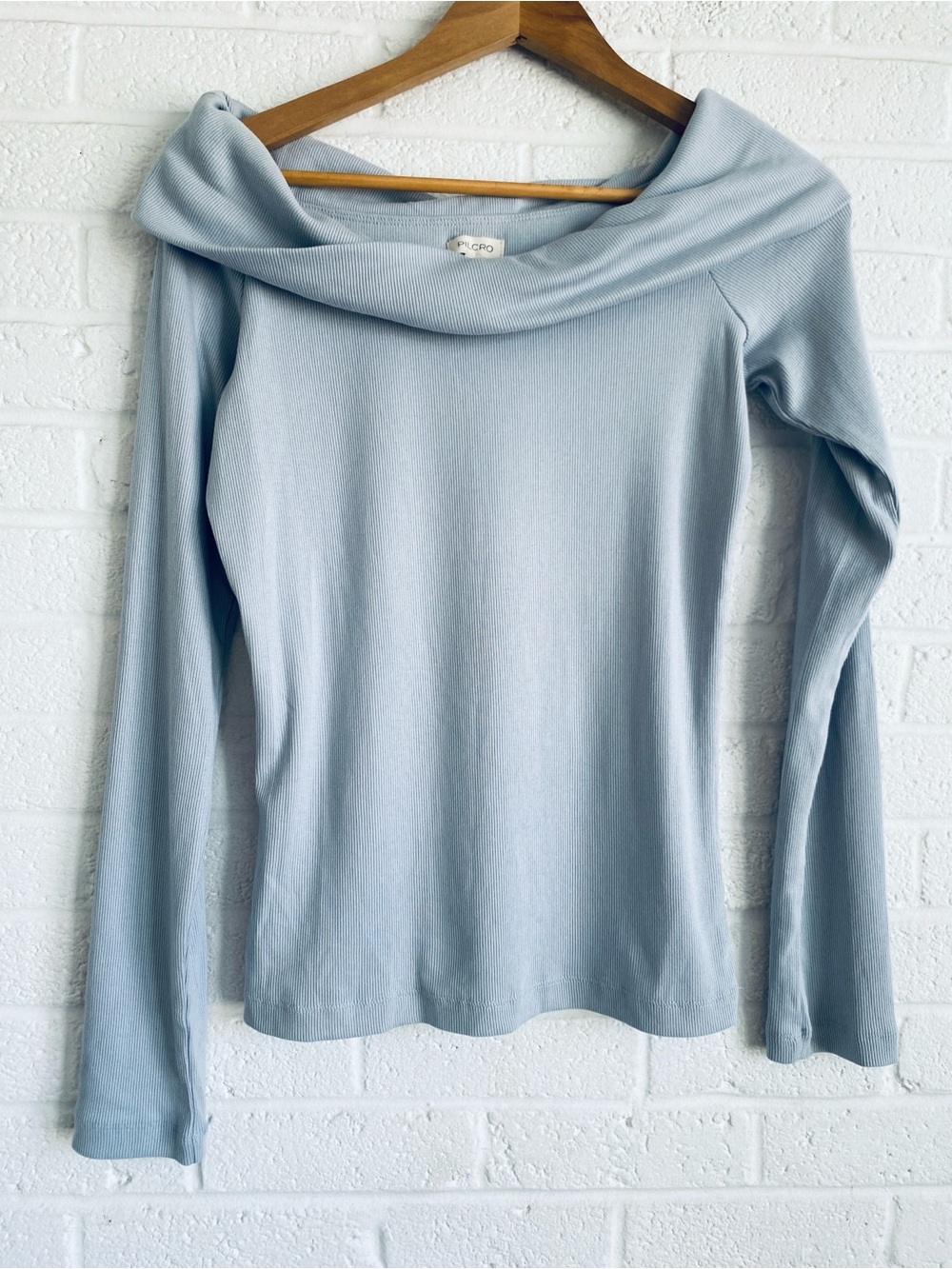 PILCRO  Light Blue Off-Shoulder Long Sleeve Knit Top M Quiet Luxury Minimalist